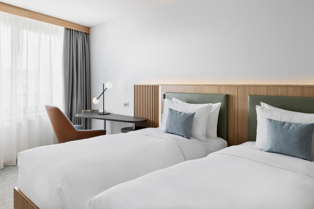 Courtyard By Marriott Biel Bienne Hotel Eksteriør billede